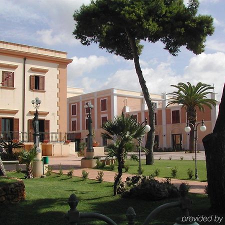 Grand Hotel Palace مارسالا المظهر الخارجي الصورة View of the town